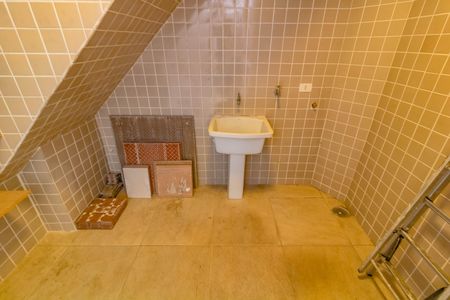 Casa à venda com 205m², 3 quartos e 2 vagasÁrea de Serviço