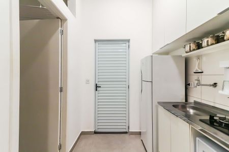 Studio - Quarto e Cozinha de casa para alugar com 1 quarto, 24m² em Vila Butantã, São Paulo