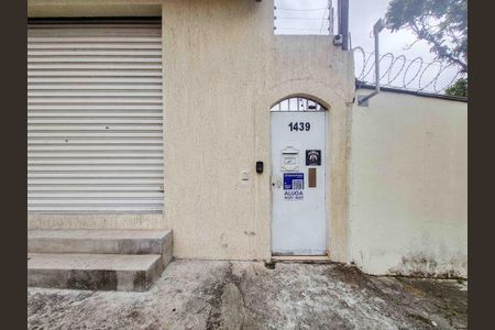 Casa para alugar com 24m², 1 quarto e sem vagaFachada