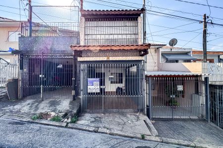 Fachada de casa à venda com 2 quartos, 100m² em Vila Oratorio, São Paulo