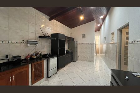 Casa à venda com 293m², 3 quartos e 5 vagas Casa à venda com 293m², 3 quartos e 5 vagasCozinha