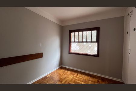 Casa à venda com 293m², 3 quartos e 5 vagas Casa à venda com 293m², 3 quartos e 5 vagasSuíte