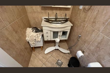 Casa à venda com 293m², 3 quartos e 5 vagas Casa à venda com 293m², 3 quartos e 5 vagasSuíte Banheiro