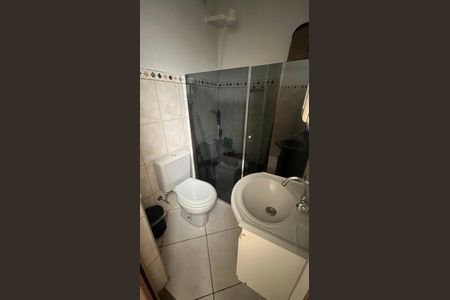 Casa à venda com 293m², 3 quartos e 5 vagas Casa à venda com 293m², 3 quartos e 5 vagasBanheiro de Serviço