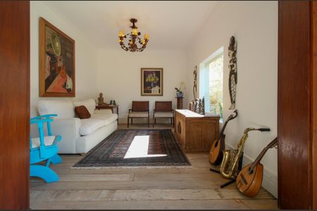 Casa à venda com 480m², 4 quartos e 5 vagasSala