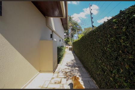 Casa à venda com 480m², 4 quartos e 5 vagasCorredor