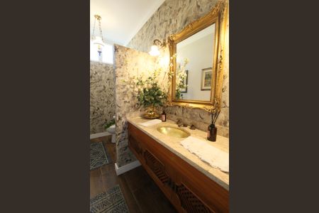 Casa à venda com 480m², 4 quartos e 5 vagasLavabo