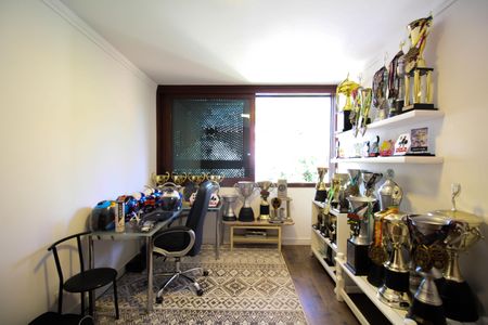 Casa à venda com 480m², 4 quartos e 5 vagasQuarto 