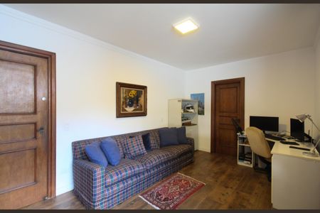 Casa à venda com 480m², 4 quartos e 5 vagasSuíte 3