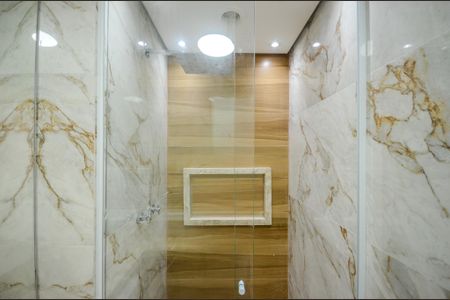Banheiro de apartamento à venda com 3 quartos, 66m² em Vila Cruz das Almas, São Paulo