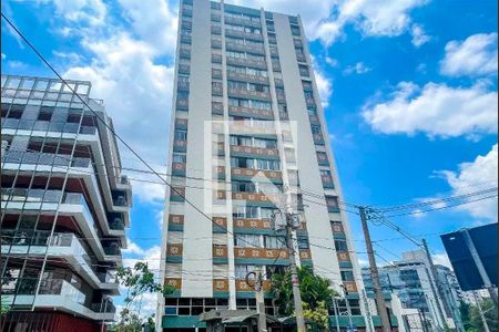 Apartamento para alugar com 75m², 3 quartos e 1 vaga Apartamento para alugar com 75m², 3 quartos e 1 vagaFachada