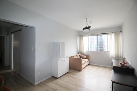 Apartamento para alugar com 3 quartos, 75m² em Itaim Bibi, São Paulo