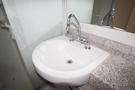 Apartamento para alugar com 75m², 3 quartos e 1 vaga Apartamento para alugar com 75m², 3 quartos e 1 vagaBanheiro