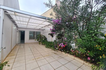 Garagem de casa para alugar com 1 quarto, 96m² em Jardim Ana Rosa, São Paulo