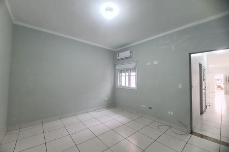 Quarto de casa para alugar com 1 quarto, 96m² em Jardim Ana Rosa, São Paulo