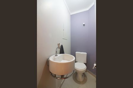 Casa à venda com 227m², 3 quartos e 3 vagasLavabo 2