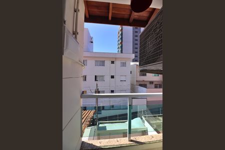 Casa à venda com 227m², 3 quartos e 3 vagasSuíte 2 Sacada 