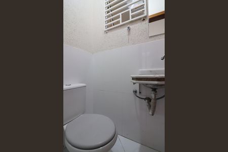 Casa à venda com 227m², 3 quartos e 3 vagasBanheiro de serviço