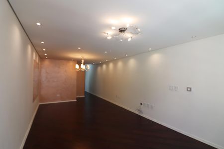 Casa à venda com 227m², 3 quartos e 3 vagasSala 