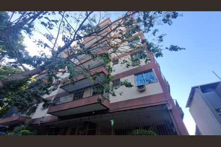 Apartamento à venda com 84m², 2 quartos e 1 vaga Apartamento à venda com 84m², 2 quartos e 1 vagaFachada