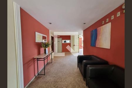 Apartamento à venda com 84m², 2 quartos e 1 vaga Apartamento à venda com 84m², 2 quartos e 1 vagaHall