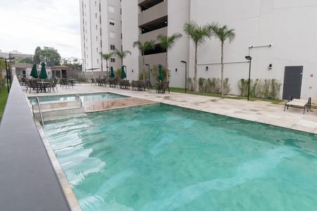Apartamento à venda com 38m², 2 quartos e sem vagaÁrea comum - Piscina