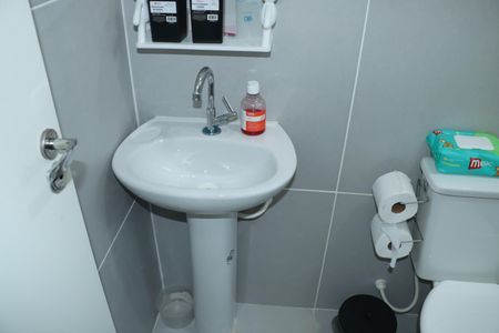 Casa de condomínio para alugar com 118m², 3 quartos e 2 vagasBanheiro da Suíte