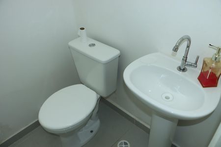 Casa de condomínio para alugar com 118m², 3 quartos e 2 vagasLavabo