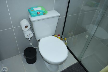 Casa de condomínio para alugar com 118m², 3 quartos e 2 vagasBanheiro da Suíte