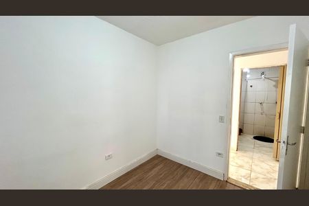 Quarto 1 de apartamento para alugar com 2 quartos, 46m² em Jardim Nova Cidade, Guarulhos
