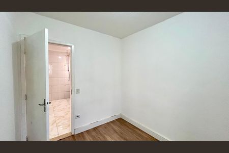 Quarto 2 de apartamento para alugar com 2 quartos, 46m² em Jardim Nova Cidade, Guarulhos