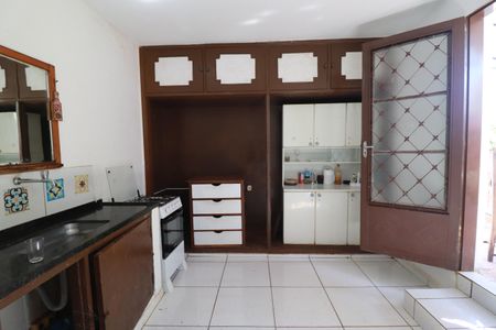Casa para alugar com 1000m², 3 quartos e 8 vagasCozinha