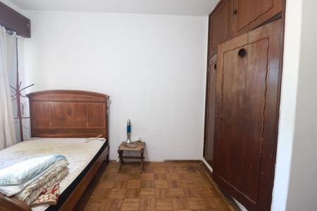 Casa para alugar com 1000m², 3 quartos e 8 vagasQuarto 2