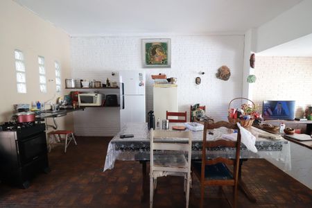 Casa para alugar com 1000m², 3 quartos e 8 vagasCozinha