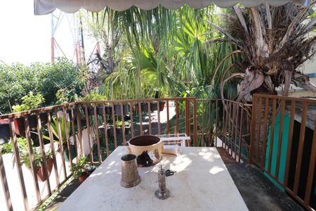 Casa para alugar com 1000m², 3 quartos e 8 vagasVaranda