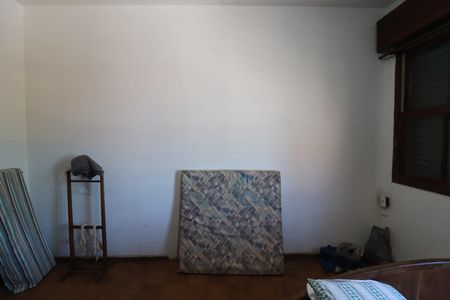 Casa para alugar com 1000m², 3 quartos e 8 vagasQuarto 2