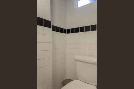 Casa à venda com 139m², 4 quartos e 2 vagasLavabo