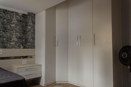 Casa à venda com 139m², 4 quartos e 2 vagasSuíte 1