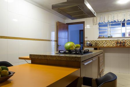 Casa à venda com 139m², 4 quartos e 2 vagasCozinha