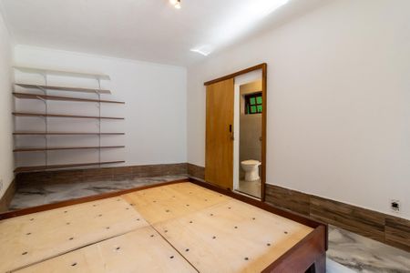 Casa para alugar com 88m², 1 quarto e 4 vagas Casa para alugar com 88m², 1 quarto e 4 vagasSuite