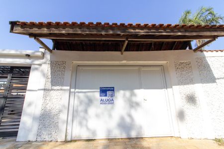 Casa para alugar com 88m², 1 quarto e 4 vagas Casa para alugar com 88m², 1 quarto e 4 vagasFachada