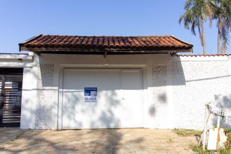 Casa para alugar com 88m², 1 quarto e 4 vagas Casa para alugar com 88m², 1 quarto e 4 vagasFachada