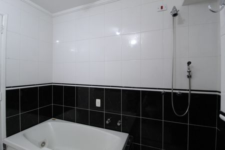 Apartamento à venda com 108m², 2 quartos e sem vagaBanheiro Social