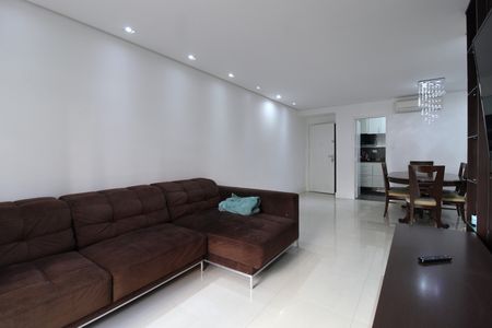 Sala de apartamento para alugar com 2 quartos, 108m² em Vila Nova Conceição, São Paulo