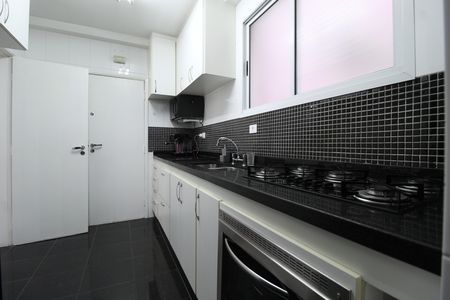 Apartamento à venda com 108m², 2 quartos e sem vagaCozinha