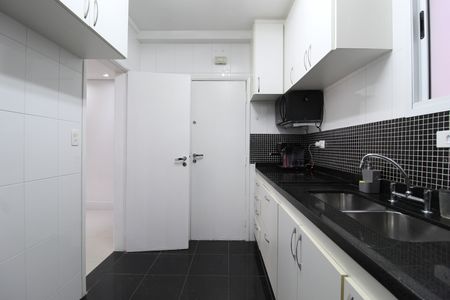 Apartamento à venda com 108m², 2 quartos e sem vagaCozinha