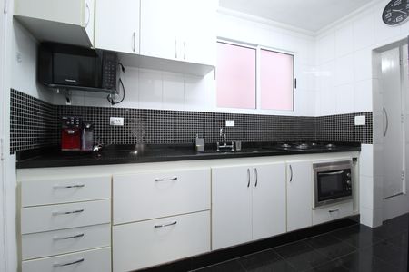 Apartamento à venda com 108m², 2 quartos e sem vagaCozinha