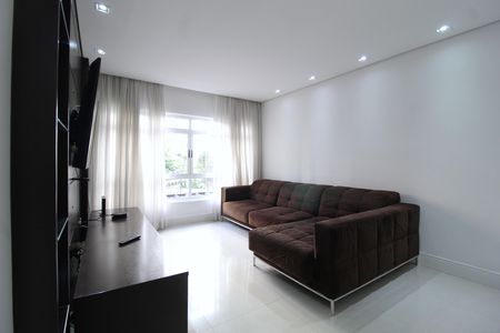 Sala de apartamento para alugar com 2 quartos, 108m² em Vila Nova Conceição, São Paulo