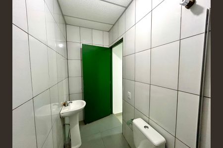 Casa para alugar com 440m², 3 quartos e 2 vagasBanheiro 1