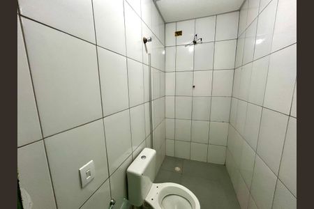 Casa para alugar com 440m², 3 quartos e 2 vagasBanheiro 1